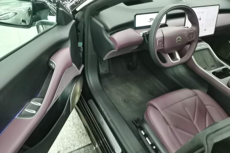 Used Nio ET5T 2025 75 kWh Touring Driver Seat