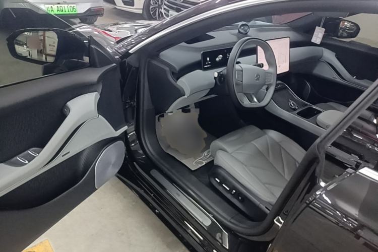 Used Nio ET5T 2025 75 kWh Touring Driver Seat