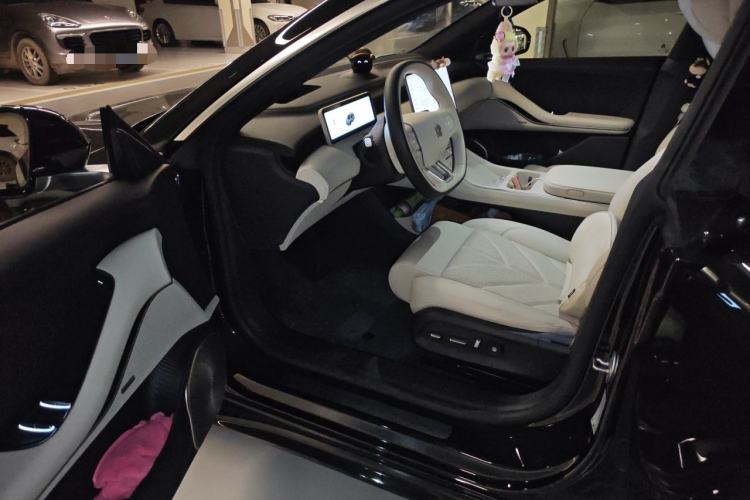 Used Nio ET5T 2025 75 kWh Touring Driver Seat