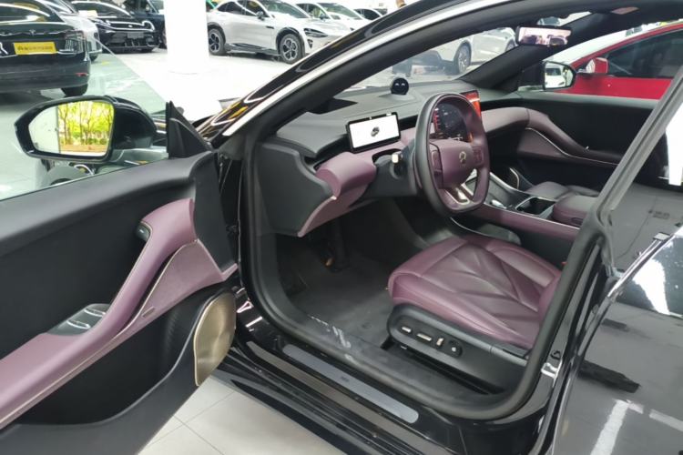 Used Nio ET5T 2025 75 kWh Touring Driver Seat