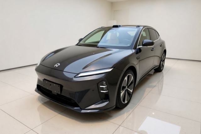 Nio ET5T 2025 75 kWh Touring usata