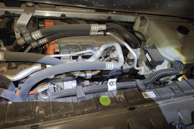 Used Nio ET5T 2025 75 kWh Touring Engine Bay Right
