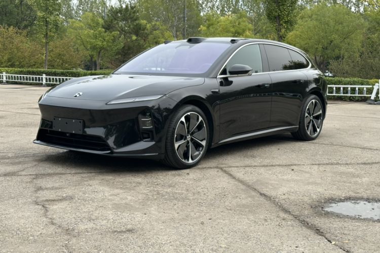 Used Nio ET5T 2025 75 kWh Touring Exterior 1