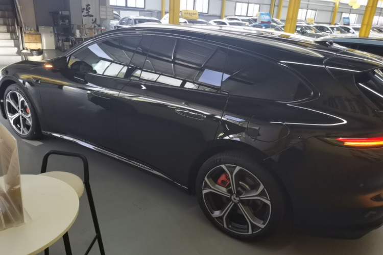Used Nio ET5T 2025 75 kWh Touring Exterior 2