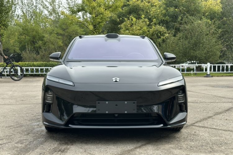 Used Nio ET5T 2025 75 kWh Touring Exterior 2