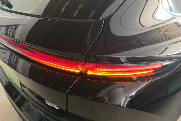 Used Nio ET5T 2025 75 kWh Touring Exterior 3