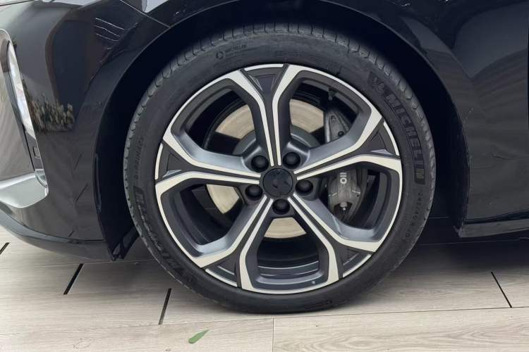 Used Nio ET5T 2025 75 kWh Touring Exterior 3