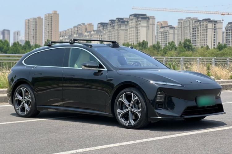 Used Nio ET5T 2025 75 kWh Touring Exterior 4
