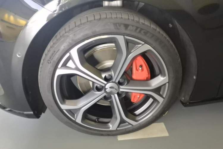 Used Nio ET5T 2025 75 kWh Touring Exterior 4
