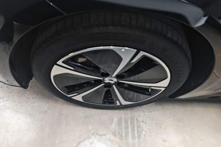 Used Nio ET5T 2025 75 kWh Touring Exterior 4