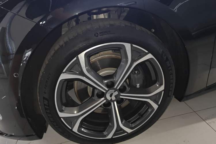 Used Nio ET5T 2025 75 kWh Touring Exterior 4
