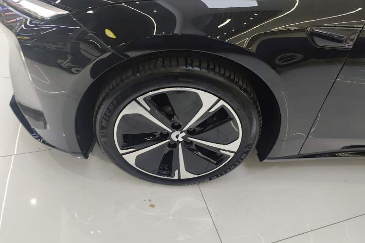 Used Nio ET5T 2025 75 kWh Touring Exterior 4