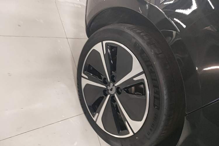 Used Nio ET5T 2025 75 kWh Touring Exterior 5