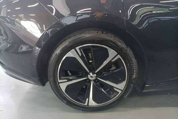 Used Nio ET5T 2025 75 kWh Touring Exterior 5