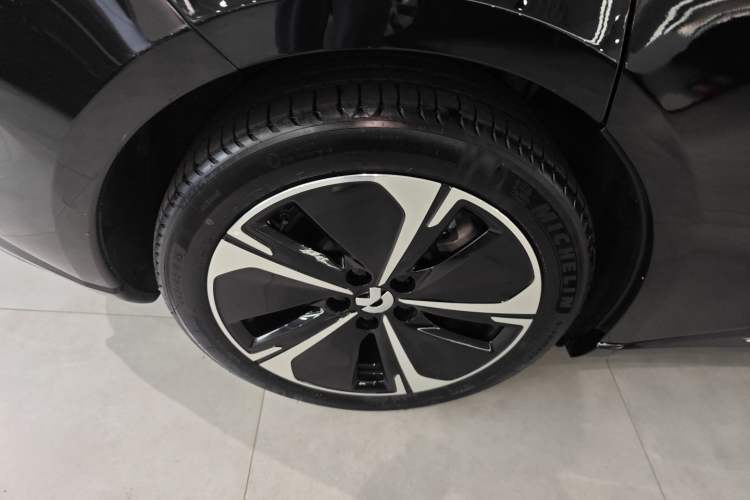 Used Nio ET5T 2025 75 kWh Touring Exterior 5