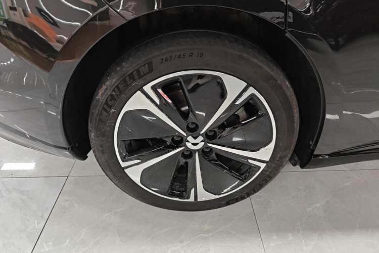 Used Nio ET5T 2025 75 kWh Touring Exterior 5