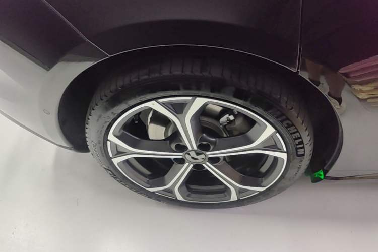 Used Nio ET5T 2025 75 kWh Touring Exterior 5