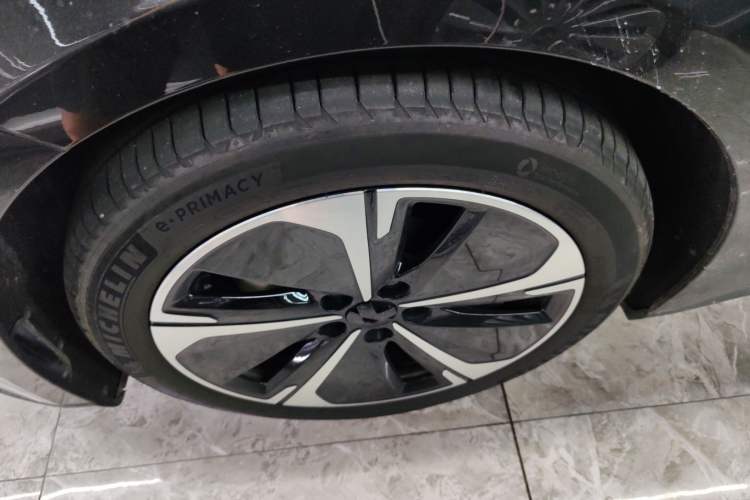 Used Nio ET5T 2025 75 kWh Touring Exterior 7