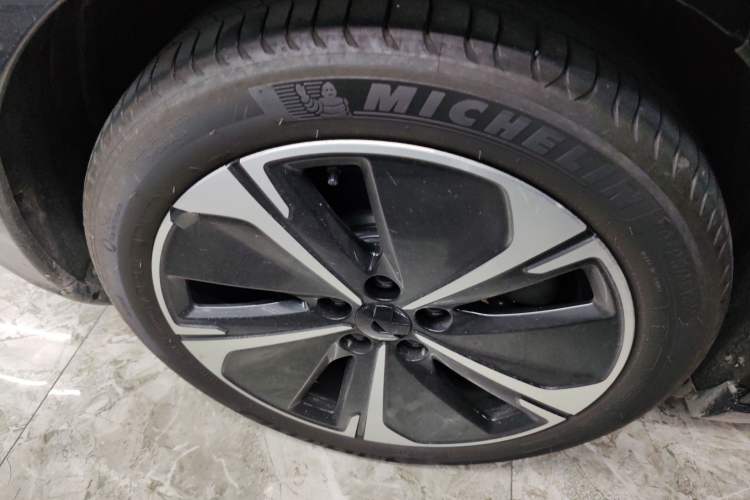 Used Nio ET5T 2025 75 kWh Touring Exterior 8