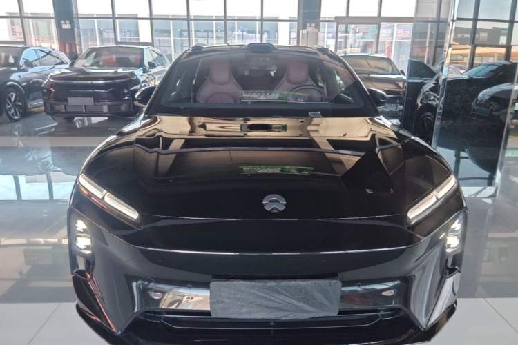 Used Nio ET5T 2025 75 kWh Touring Front