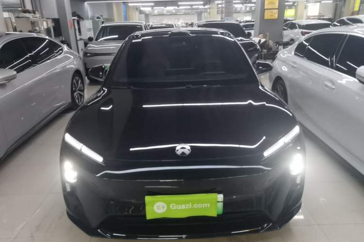 Used Nio ET5T 2025 75 kWh Touring Front