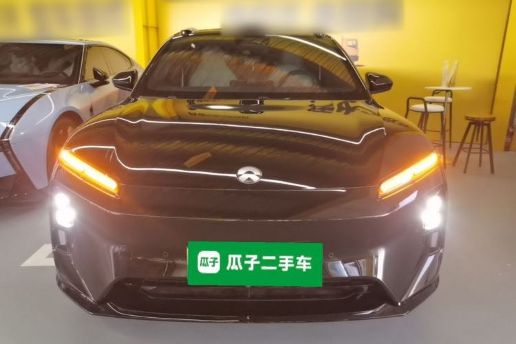 Used Nio ET5T 2025 75 kWh Touring Front