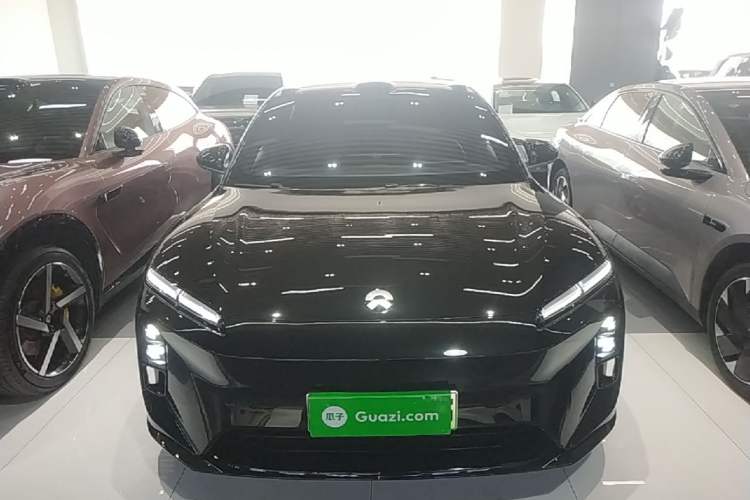 Used Nio ET5T 2025 75 kWh Touring Front