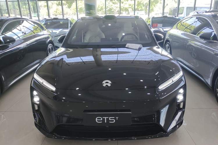 Used Nio ET5T 2025 75 kWh Touring Front