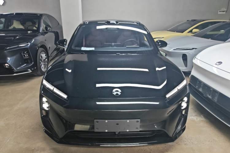 Used Nio ET5T 2025 75 kWh Touring Front