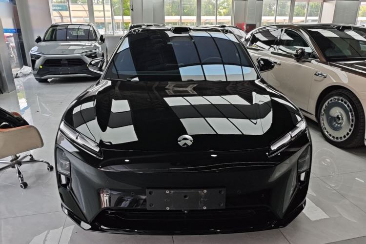 Used Nio ET5T 2025 75 kWh Touring Front