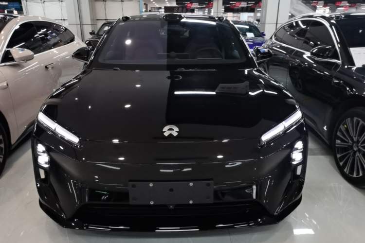 Used Nio ET5T 2025 75 kWh Touring Front
