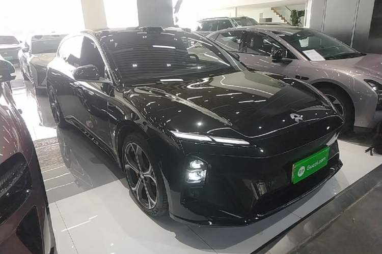 Used Nio ET5T 2025 75 kWh Touring Front Right 45 Deg