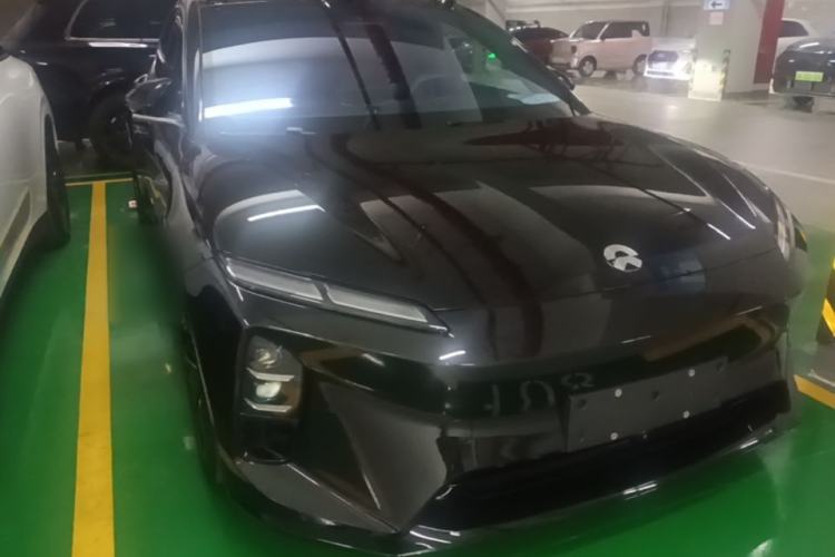 Used Nio ET5T 2025 75 kWh Touring Front Right 45 Deg