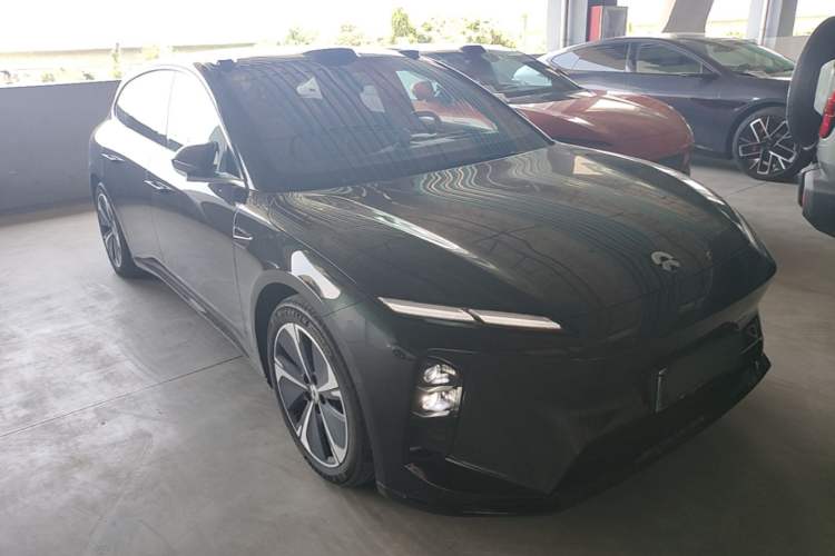 Used Nio ET5T 2025 75 kWh Touring Front Right 45 Deg