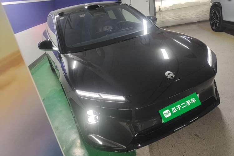 Used Nio ET5T 2025 75 kWh Touring Front Right 45 Deg