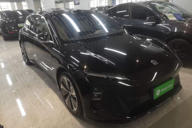 Used Nio ET5T 2025 75 kWh Touring Front Right 45 Deg