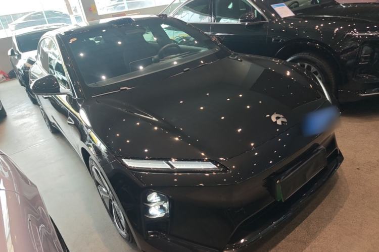 Used Nio ET5T 2025 75 kWh Touring Front Right 45 Deg