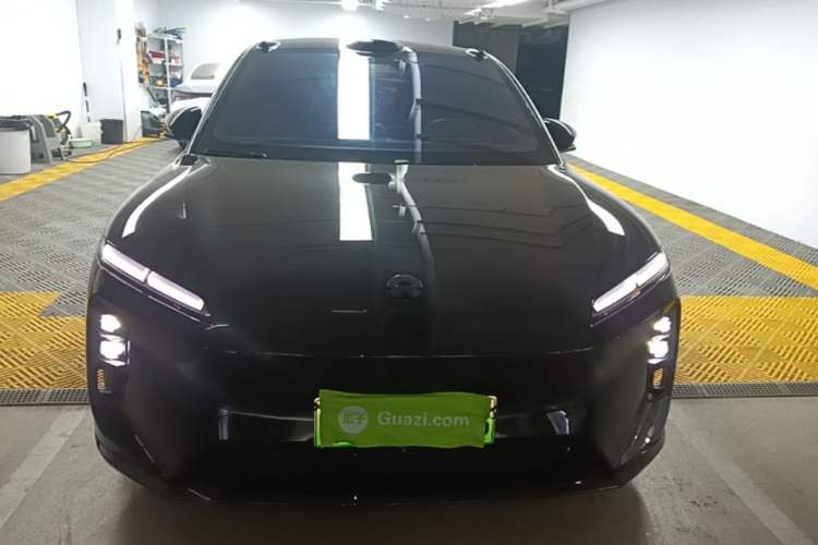 Used Nio ET5T 2025 75 kWh Touring Front