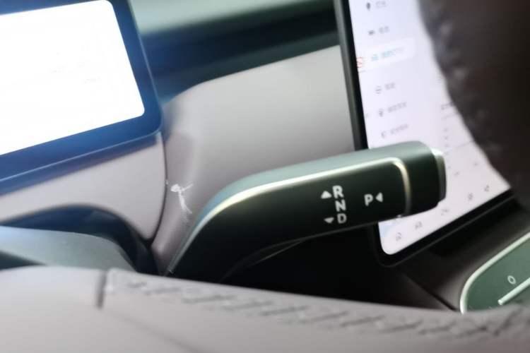 Used Nio ET5T 2025 75 kWh Touring Gear Lever