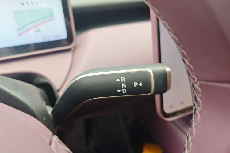 Used Nio ET5T 2025 75 kWh Touring Gear Lever
