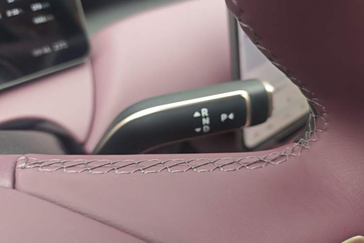 Used Nio ET5T 2025 100kWh Touring Gear Lever