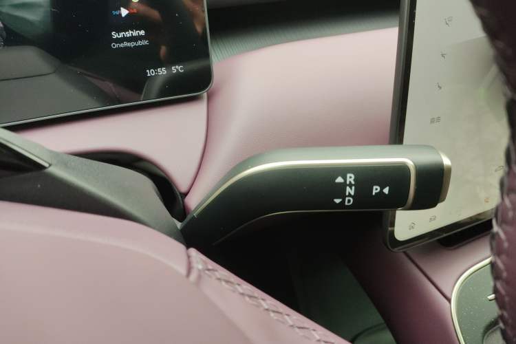 Used Nio ET5T 2025 100kWh Touring Gear Lever