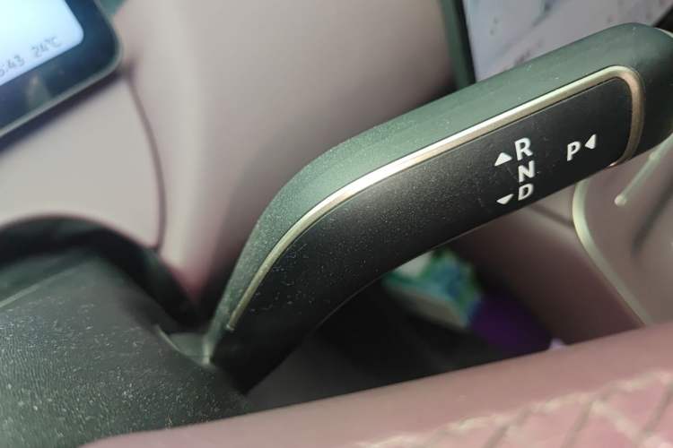 Used Nio ET5T 2025 75 kWh Touring Gear Lever
