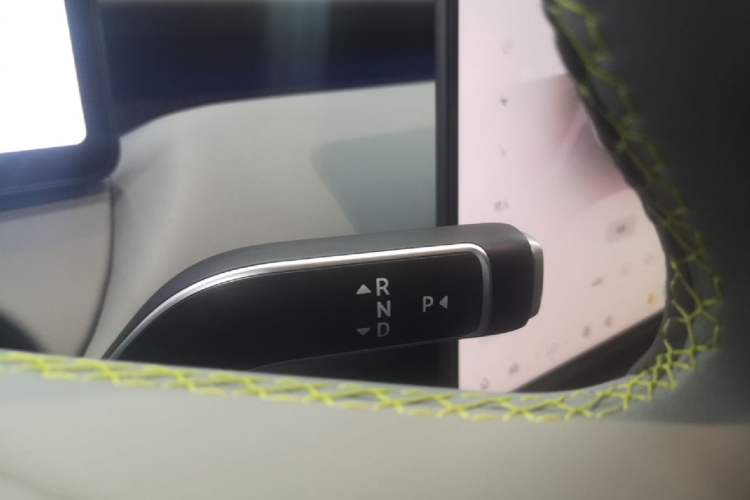 Used Nio ET5T 2025 Model Champion Commemorative Edition, 75kWh Touring Gear Lever