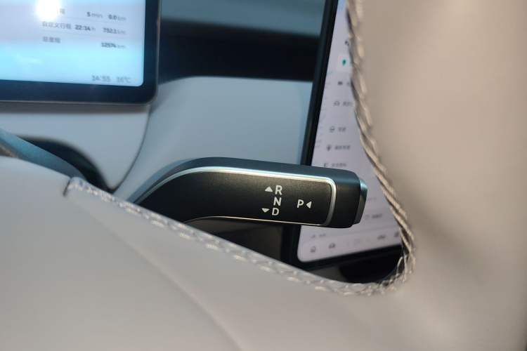 Used Nio ET5T 2025 75 kWh Touring Gear Lever