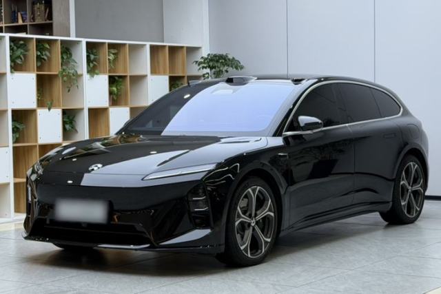 Used Nio ET5T 2025 75 kWh Touring