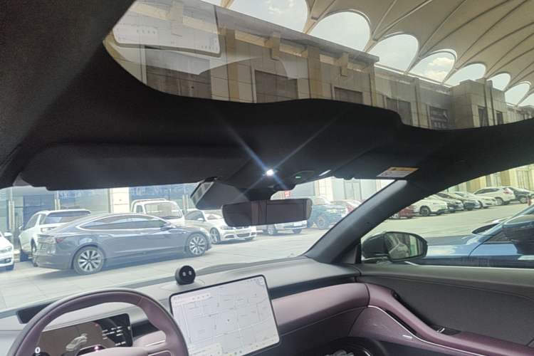 Used Nio ET5T 2025 100kWh Touring Headliner