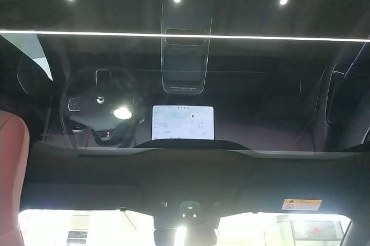 Used Nio ET5T 2025 75 kWh Touring Headliner