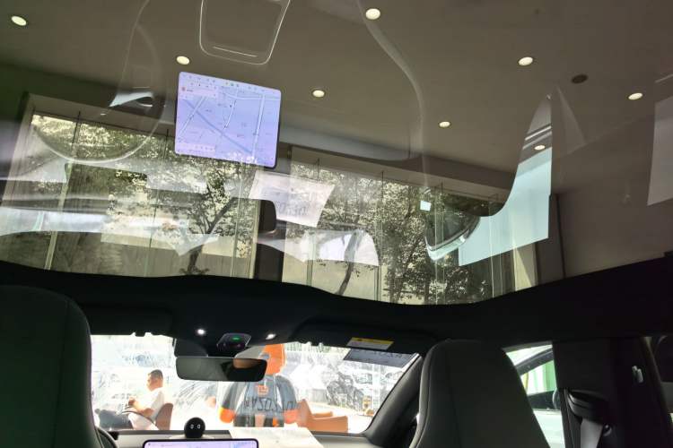 Used Nio ET5T 2025 75 kWh Touring Headliner