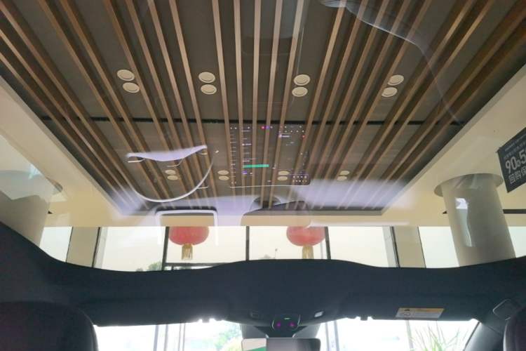 Used Nio ET5T 2025 75 kWh Touring Headliner